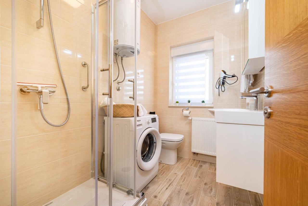 Aurelia Apartment *